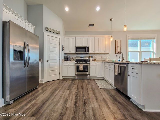 127 S Boca Bay Lane A, Holly Ridge, NC 28445