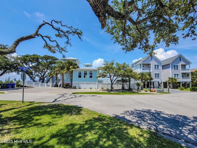 127 S Boca Bay Lane A, Holly Ridge, NC 28445