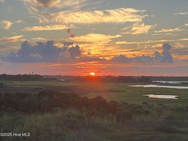 127 S Boca Bay Lane A, Holly Ridge, NC 28445