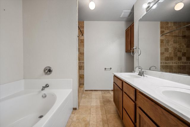 3429 Newgate Street, Midlothian, TX 76065
