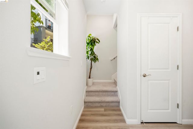 2829 Tradewind Ct, Alameda, CA 94501