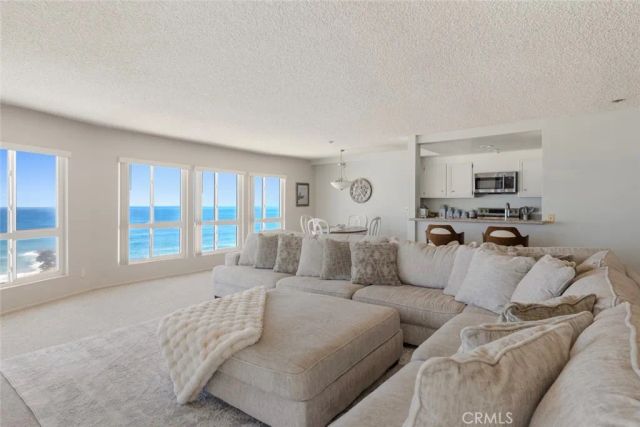 625 Esplanade 53, Redondo Beach, CA 90277