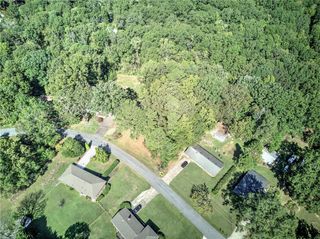 11 Meadowview Circle, Cartersville, GA 30121