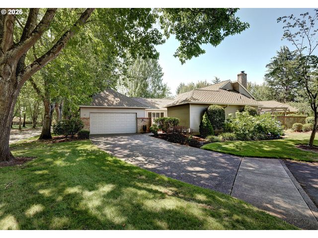 32150 Sw LAKE Dr, Wilsonville, OR 97070