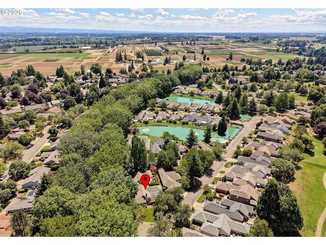 32150 Sw LAKE Dr, Wilsonville, OR 97070