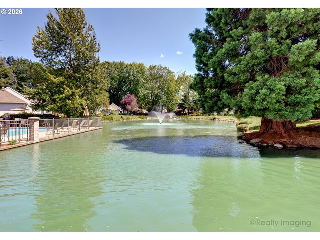 32150 Sw LAKE Dr, Wilsonville, OR 97070