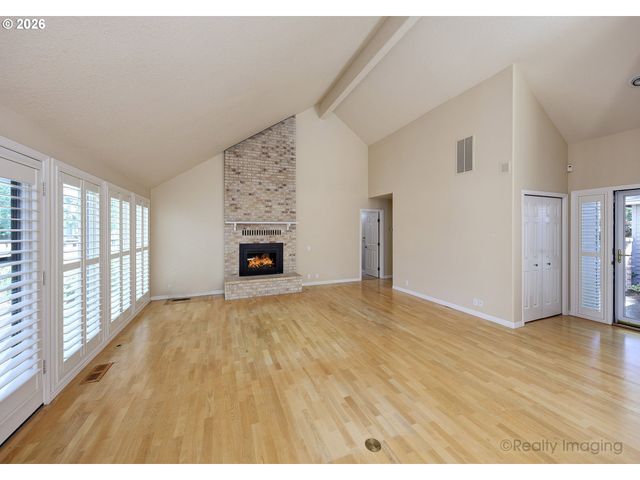 32150 Sw LAKE Dr, Wilsonville, OR 97070