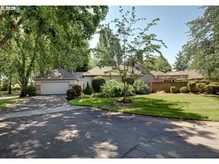 32150 Sw LAKE Dr, Wilsonville, OR 97070