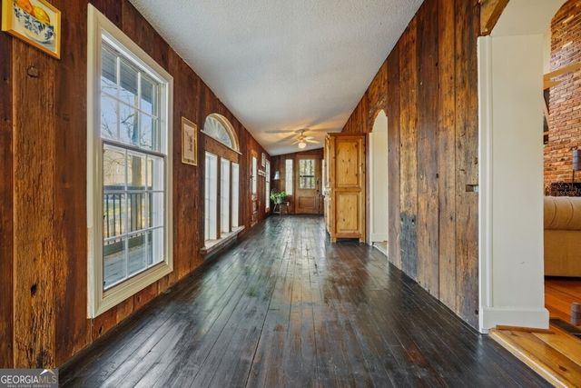 109 Mountain Park Road, Roswell, GA 30075