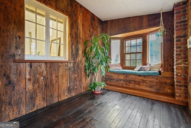 109 Mountain Park Road, Roswell, GA 30075