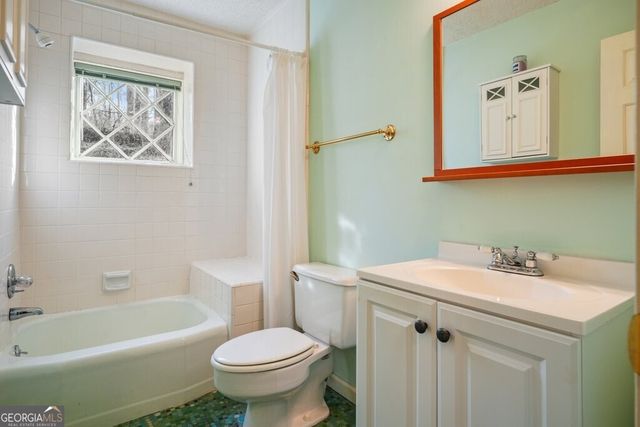 109 Mountain Park Road, Roswell, GA 30075