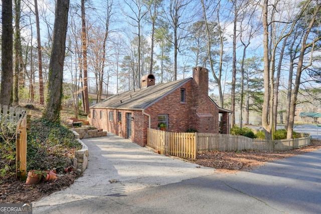 109 Mountain Park Road, Roswell, GA 30075