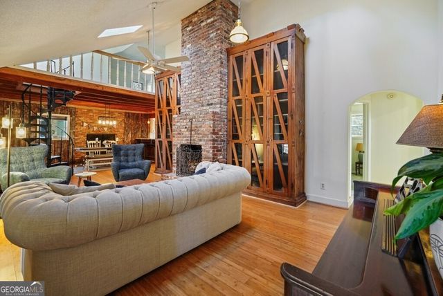 109 Mountain Park Road, Roswell, GA 30075