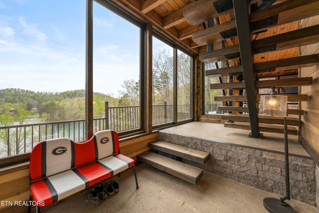 780 Laurel Lake Circle, Madisonville, TN 37354
