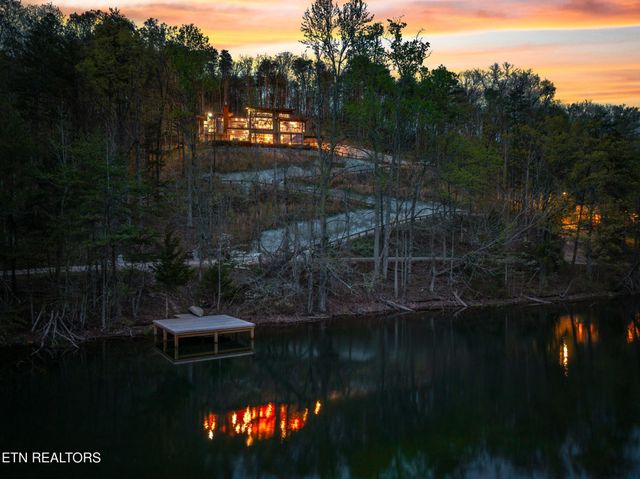 780 Laurel Lake Circle, Madisonville, TN 37354