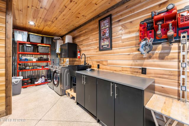 780 Laurel Lake Circle, Madisonville, TN 37354
