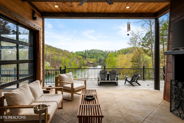 780 Laurel Lake Circle, Madisonville, TN 37354