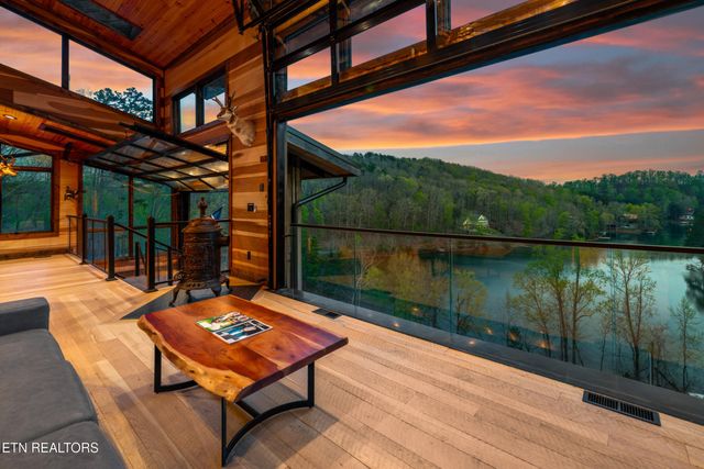 780 Laurel Lake Circle, Madisonville, TN 37354