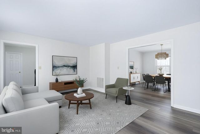 11818 HICKORY CREEK DR, Fredericksburg, VA 22407