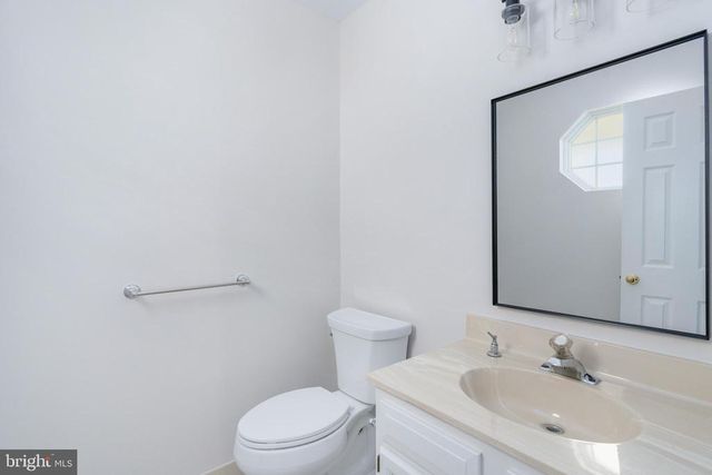 11818 HICKORY CREEK DR, Fredericksburg, VA 22407