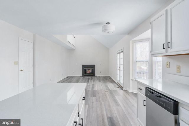 11818 HICKORY CREEK DR, Fredericksburg, VA 22407