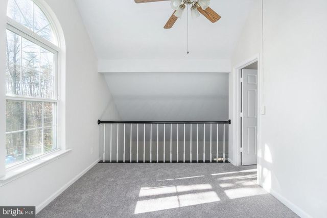 11818 HICKORY CREEK DR, Fredericksburg, VA 22407