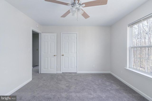 11818 HICKORY CREEK DR, Fredericksburg, VA 22407