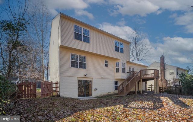 11818 HICKORY CREEK DR, Fredericksburg, VA 22407