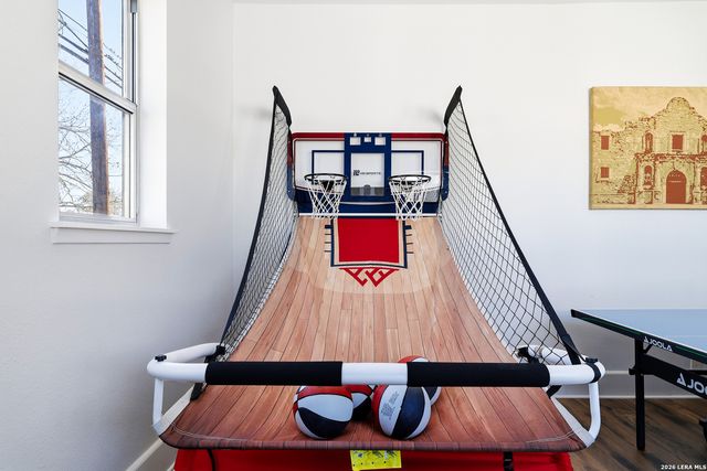 102 Beal, San Antonio, TX 78201