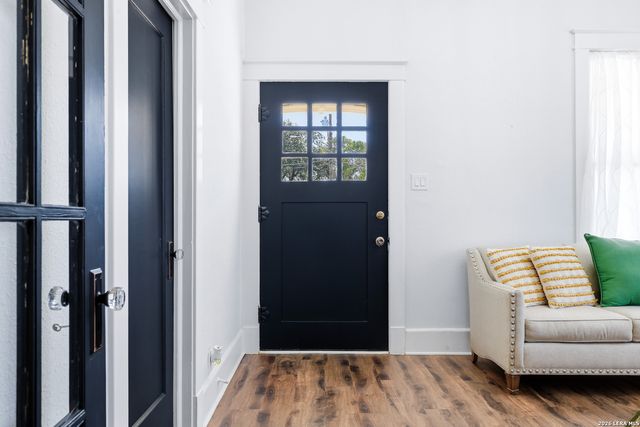 102 Beal, San Antonio, TX 78201