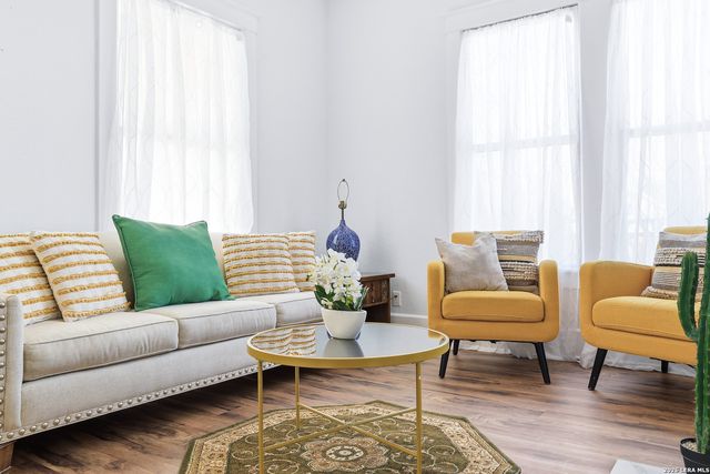 102 Beal, San Antonio, TX 78201