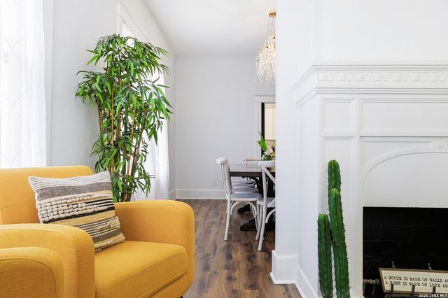 102 Beal, San Antonio, TX 78201