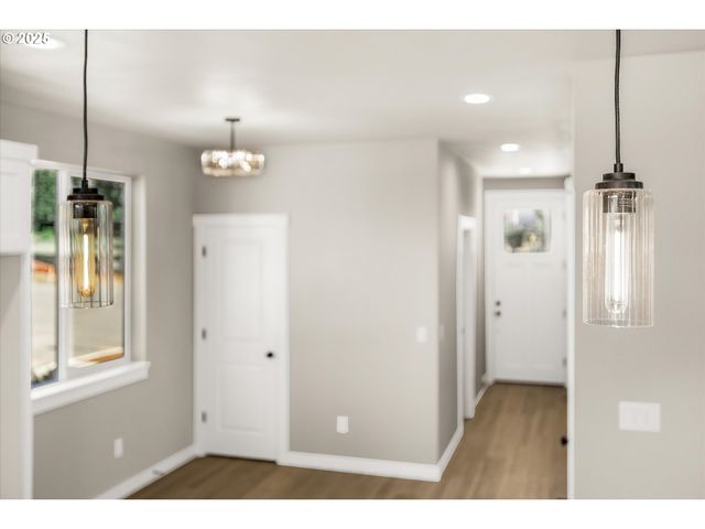 85 Nw MAWRCREST Ave, Gresham, OR 97030