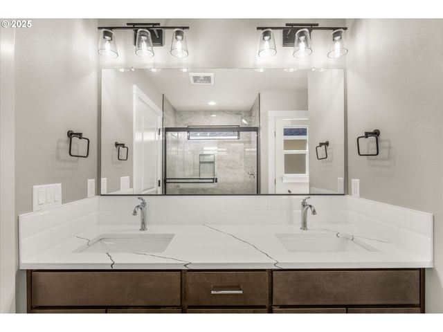 85 Nw MAWRCREST Ave, Gresham, OR 97030