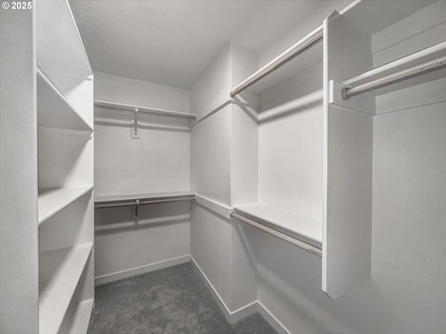 85 Nw MAWRCREST Ave, Gresham, OR 97030