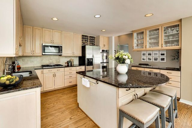 3414 E MARDAN Drive, Long Grove, IL 60047