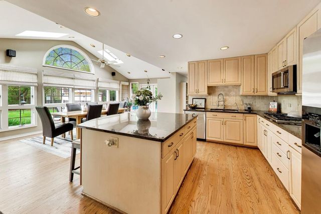 3414 E MARDAN Drive, Long Grove, IL 60047