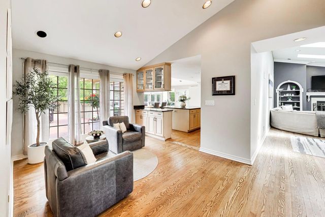 3414 E MARDAN Drive, Long Grove, IL 60047