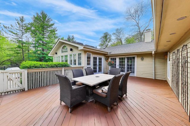 3414 E MARDAN Drive, Long Grove, IL 60047