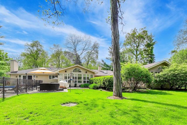 3414 E MARDAN Drive, Long Grove, IL 60047
