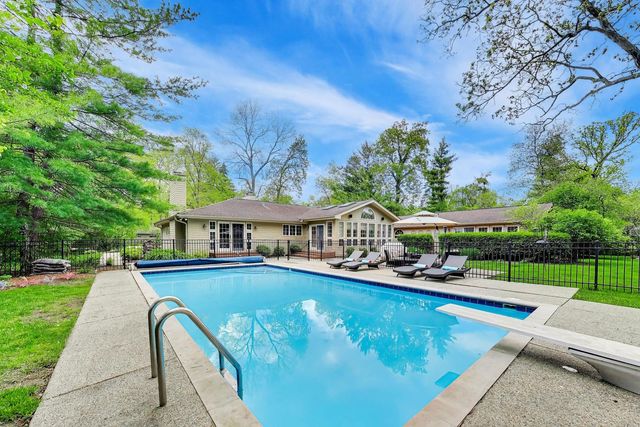 3414 E MARDAN Drive, Long Grove, IL 60047