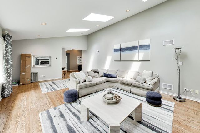 3414 E MARDAN Drive, Long Grove, IL 60047