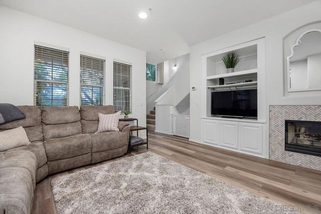 3133 Via Puerta, Carlsbad, CA 92009