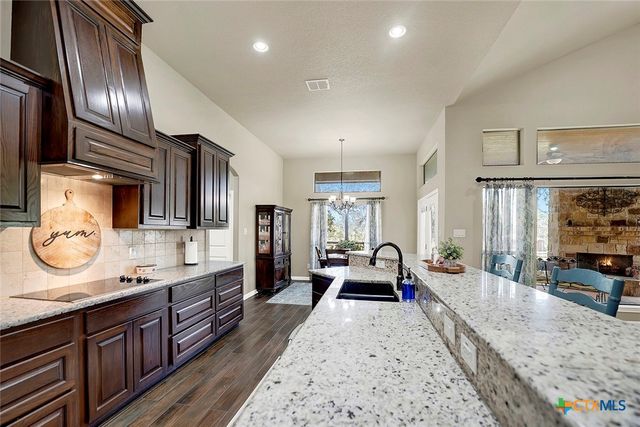 1021 FM 3432, Adkins, TX 78101