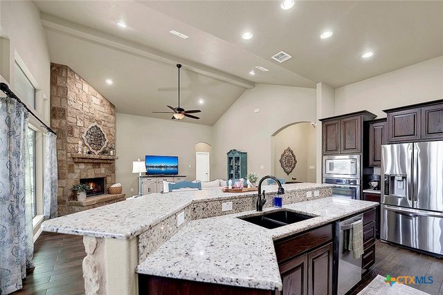 1021 FM 3432, Adkins, TX 78101