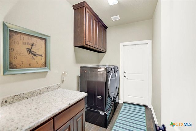 1021 FM 3432, Adkins, TX 78101