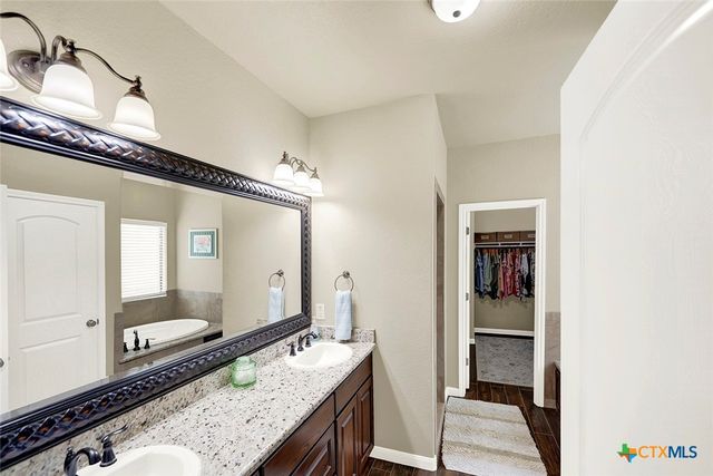 1021 FM 3432, Adkins, TX 78101