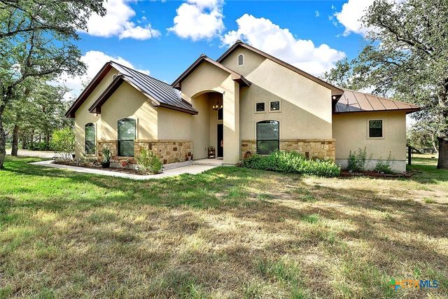 1021 FM 3432, Adkins, TX 78101