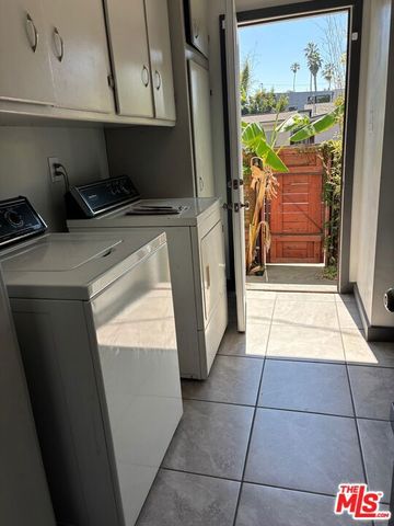 688 Mildred Avenue, Venice, CA 90291