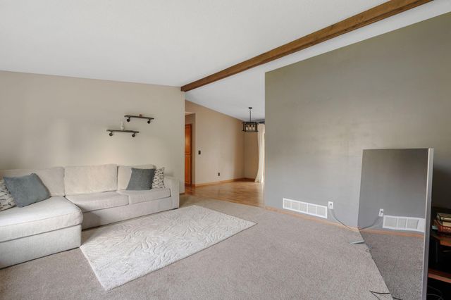 474 83rd Avenue NE, Spring Lake Park, MN 55432